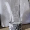 Glasdesign auf Pinolithsockel